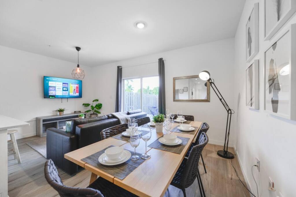 Wonderful Townhouse With 3 Bedrooms Маями Екстериор снимка