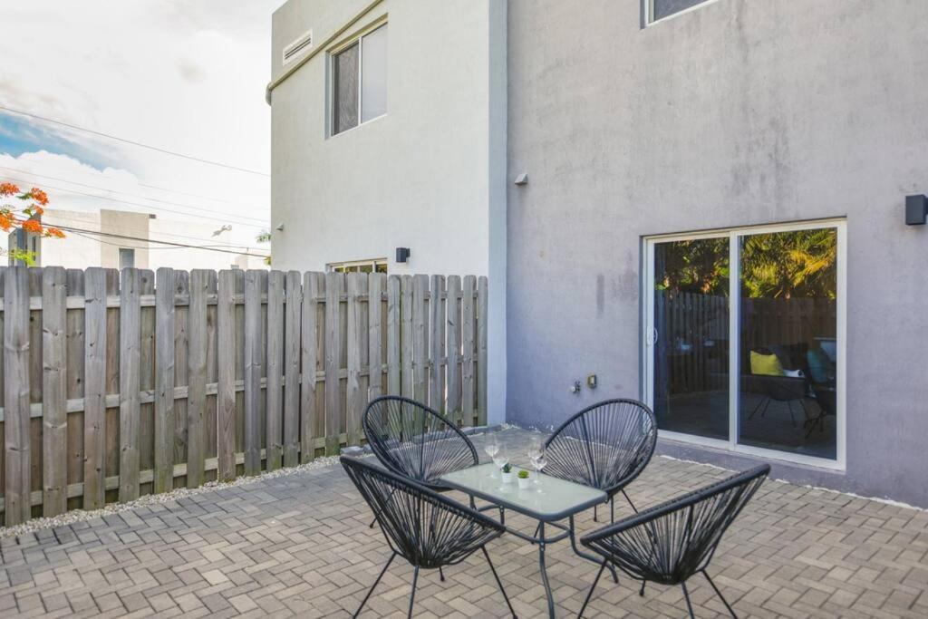Wonderful Townhouse With 3 Bedrooms Маями Екстериор снимка