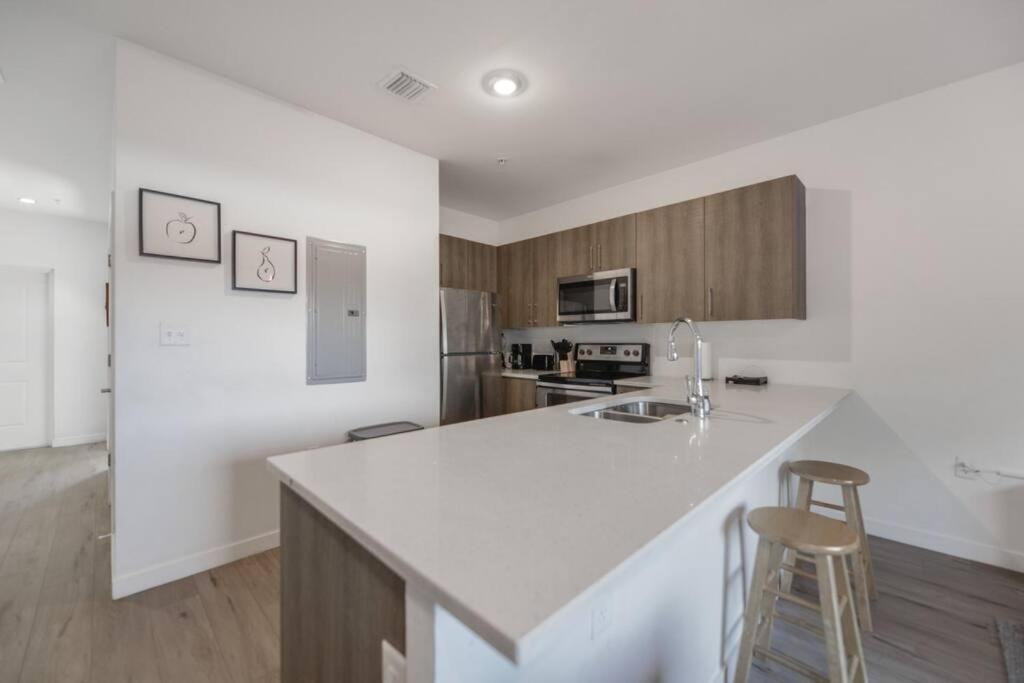 Wonderful Townhouse With 3 Bedrooms Маями Екстериор снимка